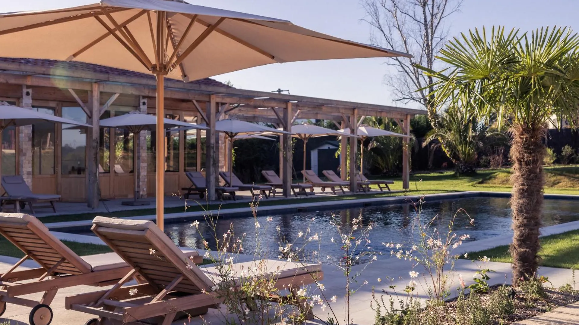 Hotel Indarra 阿尔伯尼