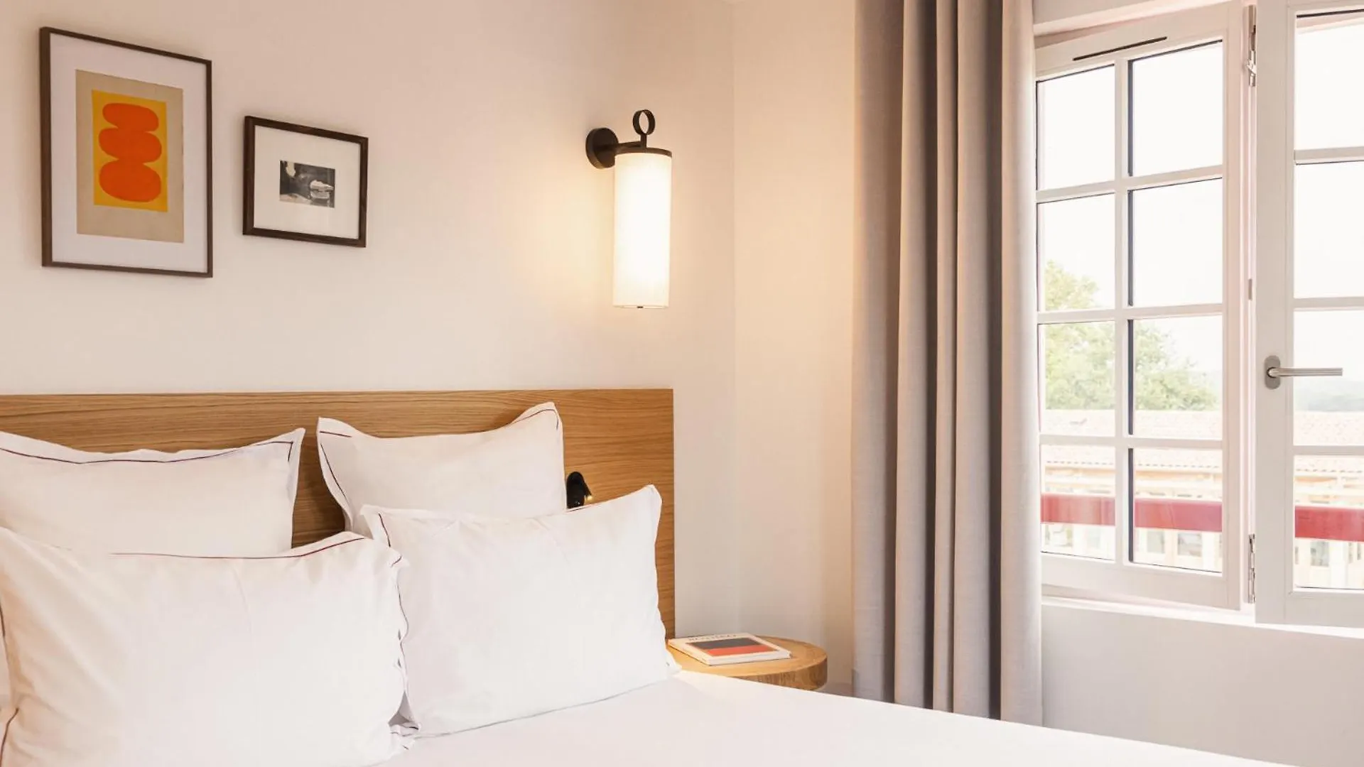 Hotel Indarra 阿尔伯尼 4*,